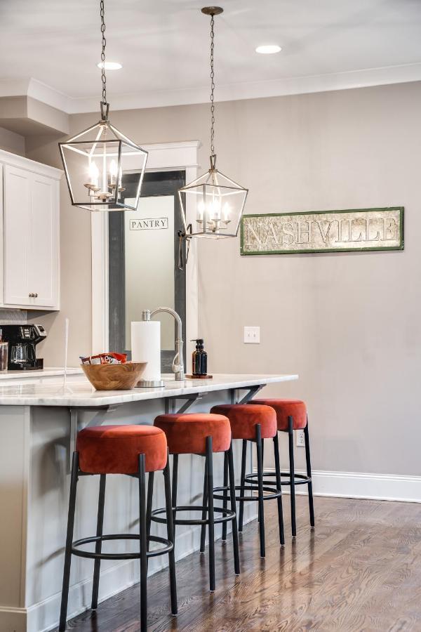 Nell'S Haven Two Miles To Downtown & Broadway Villa Нашвил Екстериор снимка